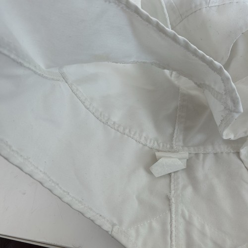 2016 Spirit Halloween Assassin's Creed Altair/Ezio White Hood SKU# 01291582 - Picture 6 of 7