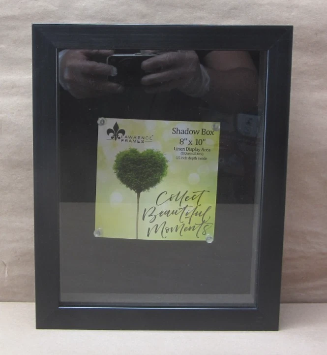 Lawrence 8x10 Pro negro con marco de caja de sombra de lino negro Foto 2 de 4