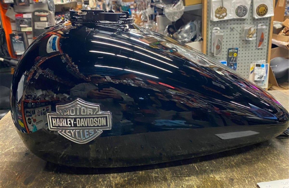 Vivid Black 2022 Road Street Glide FLTR Gas Tank Harley