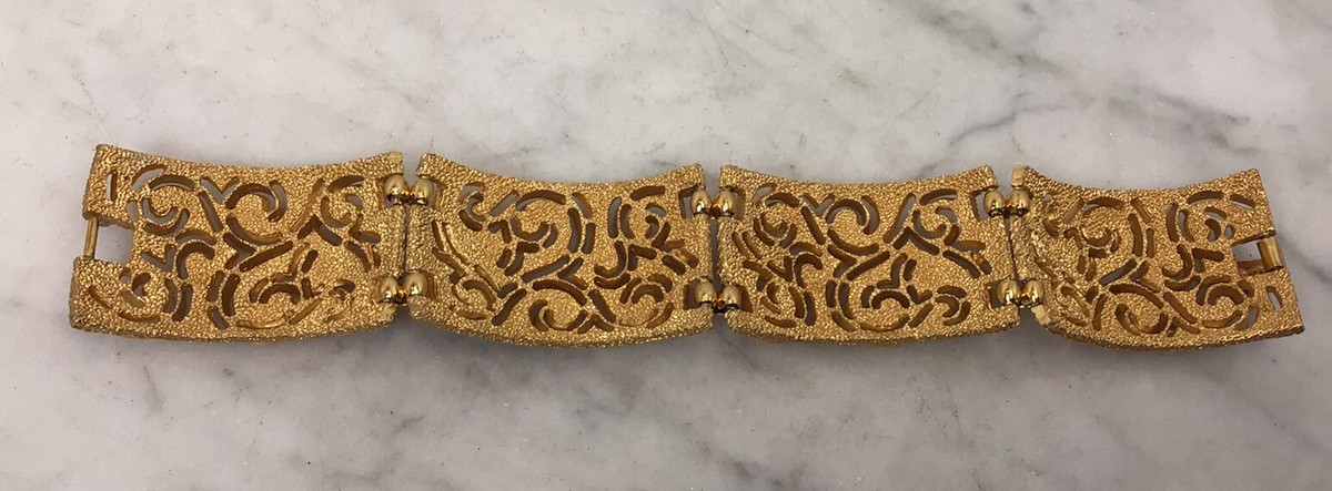 Vintage TRIFARI Crown Gold Tone Scroll Panel Link Wide Vintage TRIFARI Crown Gold Tone Scroll Panel Link Wide