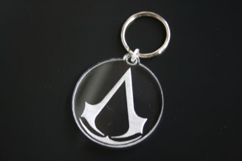 Llavero acrílico grabado con láser logotipo de Assassin's Creed - Imagen 3 de 4