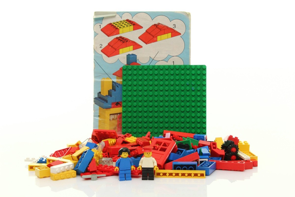 Lego Universal Building 555-2 Basic Set 100% complete instructions 1981