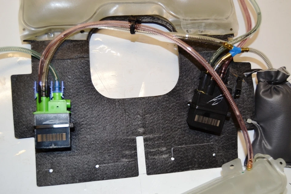 Jaguar Lumbar support Seat Cushion C2Z9950 b3 — 第 2/4 张图片