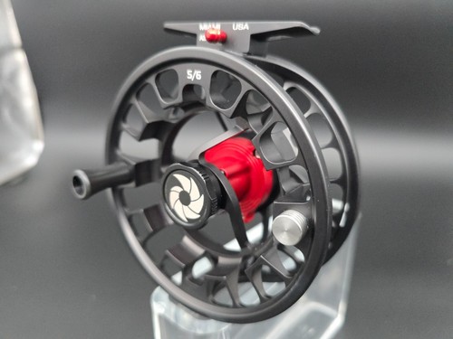 Nautilus GTS Fly Reel - Size 5/6 - Black - USED