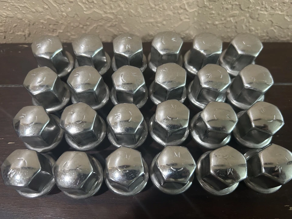 Juego de 24 tuercas de rueda de camioneta Ram 1500 genuinas de fábrica OEM 2019-2025 Foto 2 de 4