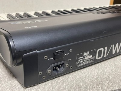 KORG 01/W FD Music Workstation 61 Key Synthesizer with Power Cable
