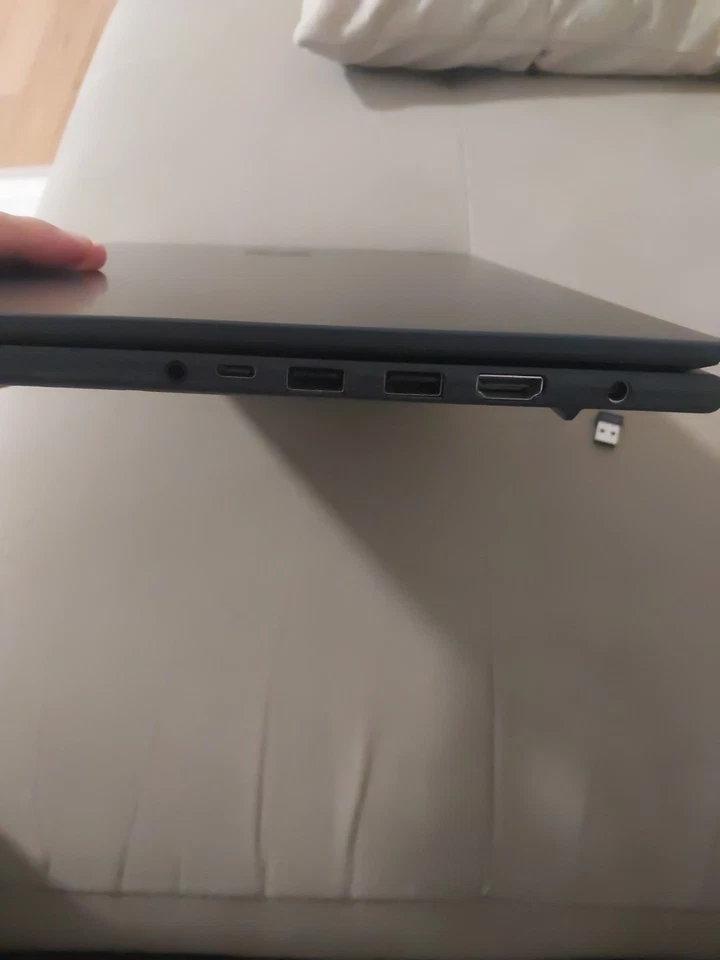 ASUS VivoBook 15 X1504ZA İ3 8GB 512GB SSD - Bild 4 von 4