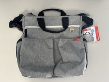 Skip Hop Signature Messenger Diaper Bag Gray Adjustable Strap Pockets