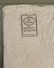 Boutross Irish Linen Bath Towel Hand Embroidered Cutwork White 44” x 27” New NIP