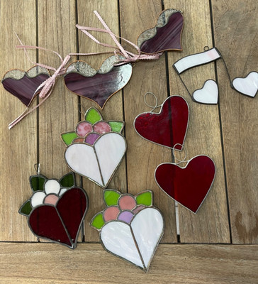Stain Glass Heart Sun Catchers x 6 ( seventh is free as it has a small crack)