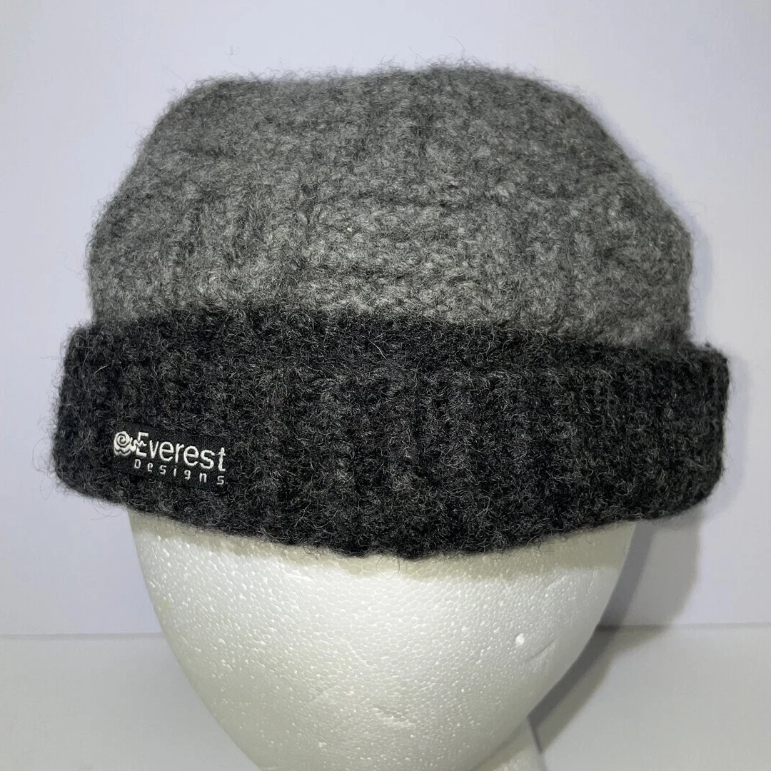 Everest Designs Gray Wool Fleece Skull Beanie Size S/M Made in Nepal