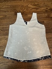 NWT WHITE HOUSE BLACK MARKET ULTIMATE REVERSAL TOP size XS