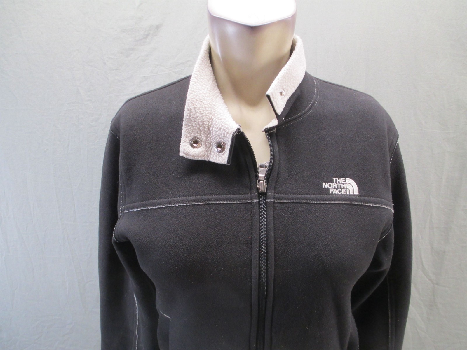 The North Face Size S Womens Black Sherpa Pockets Full Zip Outdoor Jacket 832 thumbnail 2