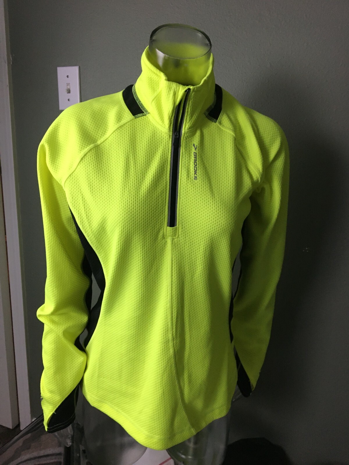 brooks running shirt