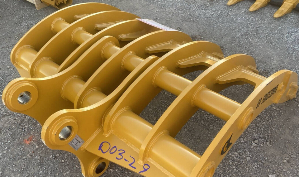 Cat 320 Excavator Lot Clearing 65