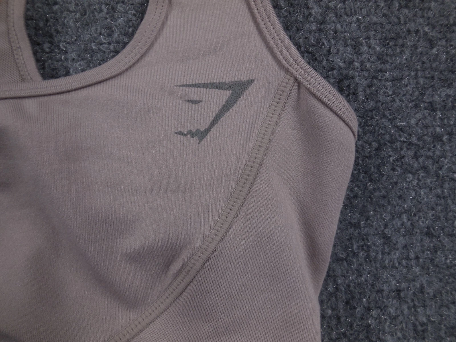 gymshark stretch running yoga athleisure quick dry tank-bra