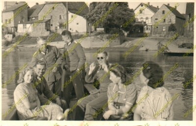 Photo, soldiers with their girlfriends, beautiful afternoon, Holzminden, (MB)...