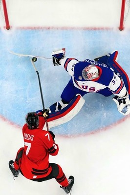 Sports wall art: The legendary save by Connor Hellebuyck (USA) - Sports painting
