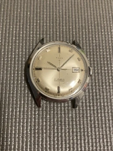Timex 21 Men's Wind-Up Watch W/Date For Parts or Repair (1969).