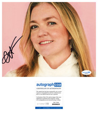 Colleen Hoover ‘It Ends With Us’ Book Author Signed 8x10 Photo ACOA