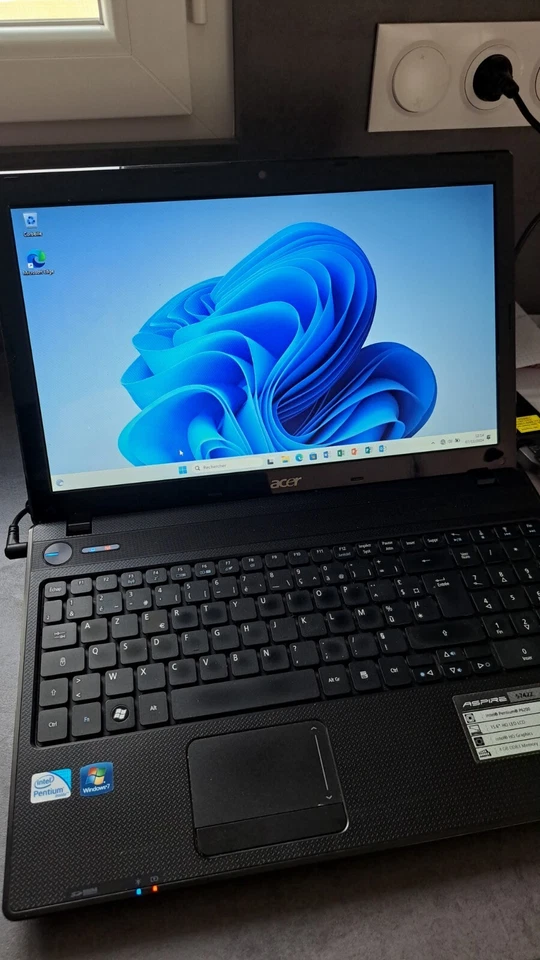 portable acer aspire 5742z - intel pentium p6200 - 2.13 ghz - 4 go ram(2) - Photo 4/4