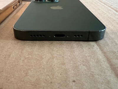 Apple iPhone 13 Pro - 256GB - Alpine Green Unlocked (CDMA + GSM
