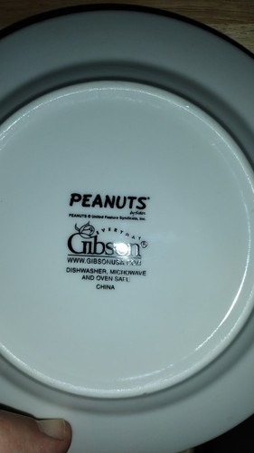 4 Peanuts Snoopy Christmas Holiday Plates - Picture 5 of 6