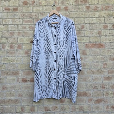 Grizas Hemdblusenkleid Größe S weiß grau Seide Bambus Blätter Print Oversized