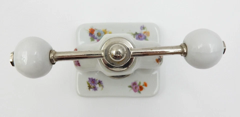ANTIQUE 1800'S MEISSEN PORCELAIN NUT CRACKER GARLIC PRESS FLORAL DESIGN, GERMANY - Image 3 of 4
