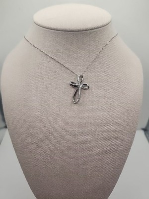 Sterling Silver Dimond Chip Cross Necklace 2.8g 19inch Chain