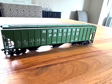 Athearn HO Northern Pacific NP 76436 3 Bay Covered Hopper 5307 VERY GOOD COND