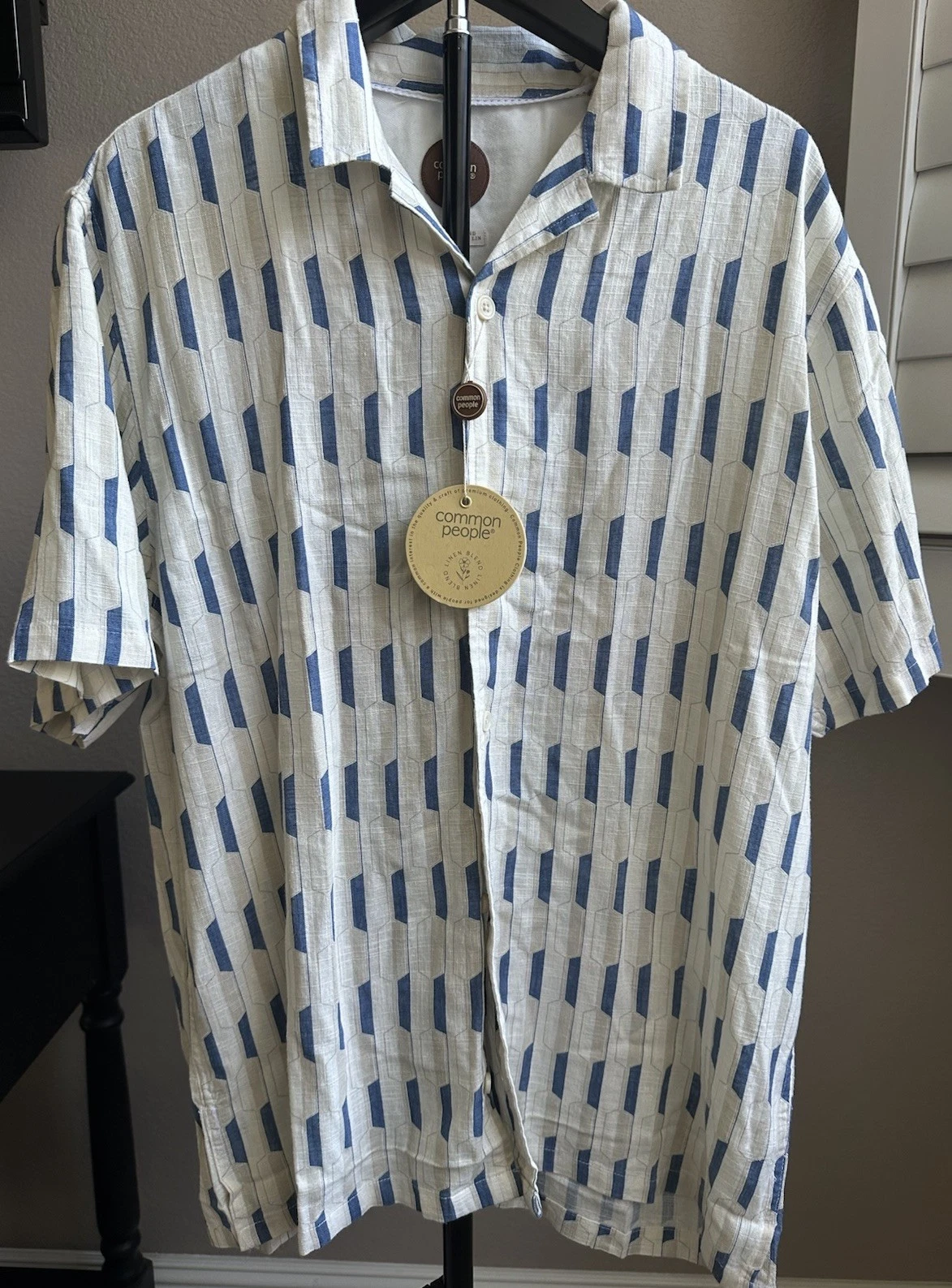 Common People ~Linen Blend Short Sleeve Button-Up Shirt~ Navy/Khaki~NWT~Large
