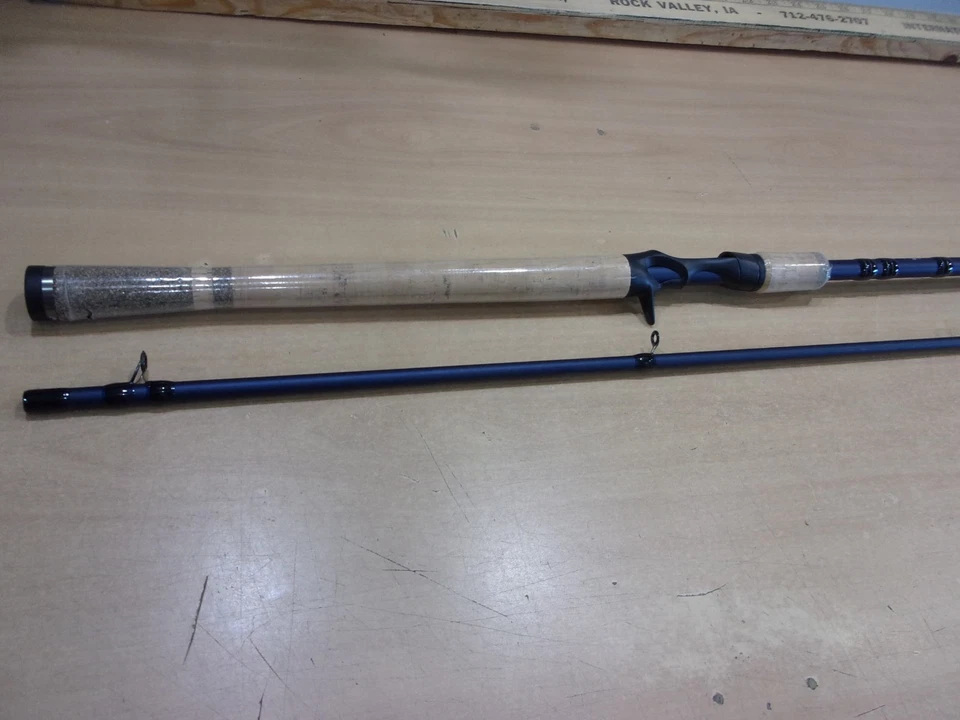 FENWICK EAGLE Salmon / Steelhead CASTING ROD  10 foot 6 inch Medium Heavy power - Image 2 of 4