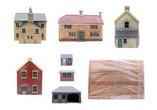 SCENIX/JS MODELS '1:76/7MM' SCALE LOT OF 8 ASSORTED BULDINGS & SMALL CHIMNEY KIT