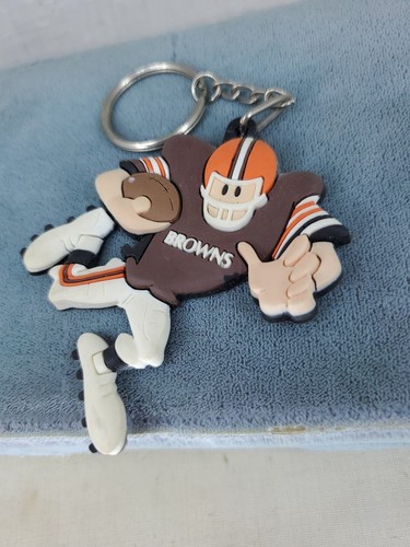 Vintage Retro 1999 Cleveland Browns NFL Football Sport Player Keychain - Picture 5 of 5