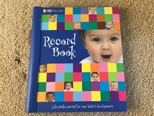 NEW BABY FIRST YEAR  MILESTONE MEMORY / RECORD BOOK / KEEPSAKE JOURNAL - GIFT 