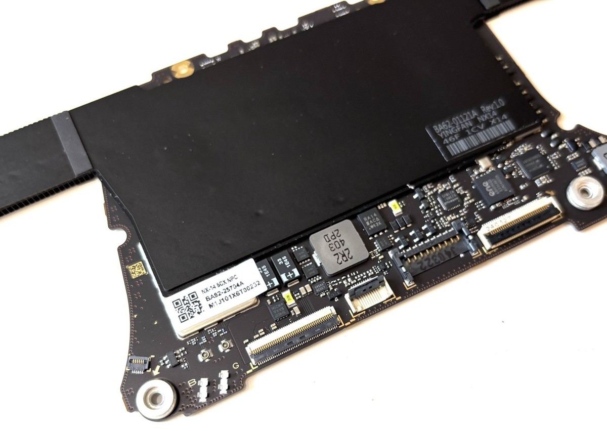 BA92-25704A Samsung NP940XMA-KB1US 14