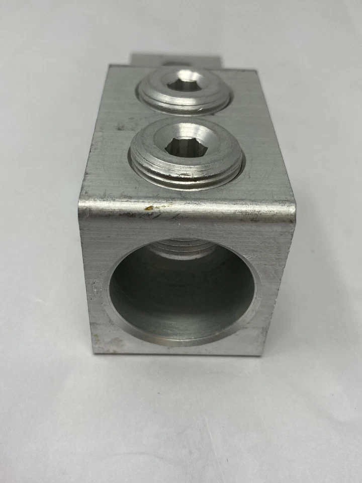 ILSCO Utilco USG2-1000 AL-CU 1000 MCM-350 Aluminum Spade Type Transformer Lug - Image 4 of 4