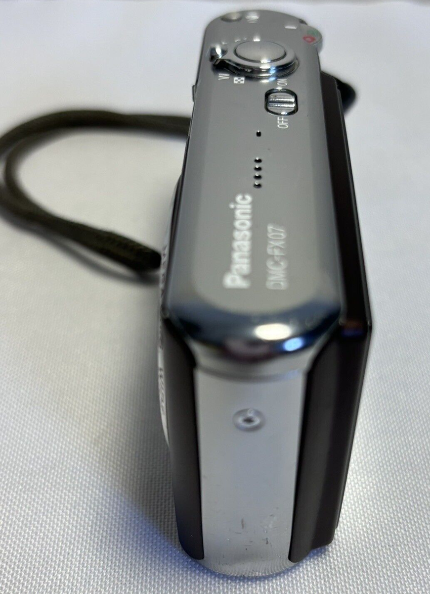 Panasonic LUMIX DMC-FX07 7.2MP Digital Camera FOR PARTS NOT Panasonic LUMIX DMC-FX07 7.2MP Digital Camera FOR PARTS NOT