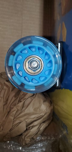 Buttterfinger "Bite Me" Skateboard - Picture 6 of 6