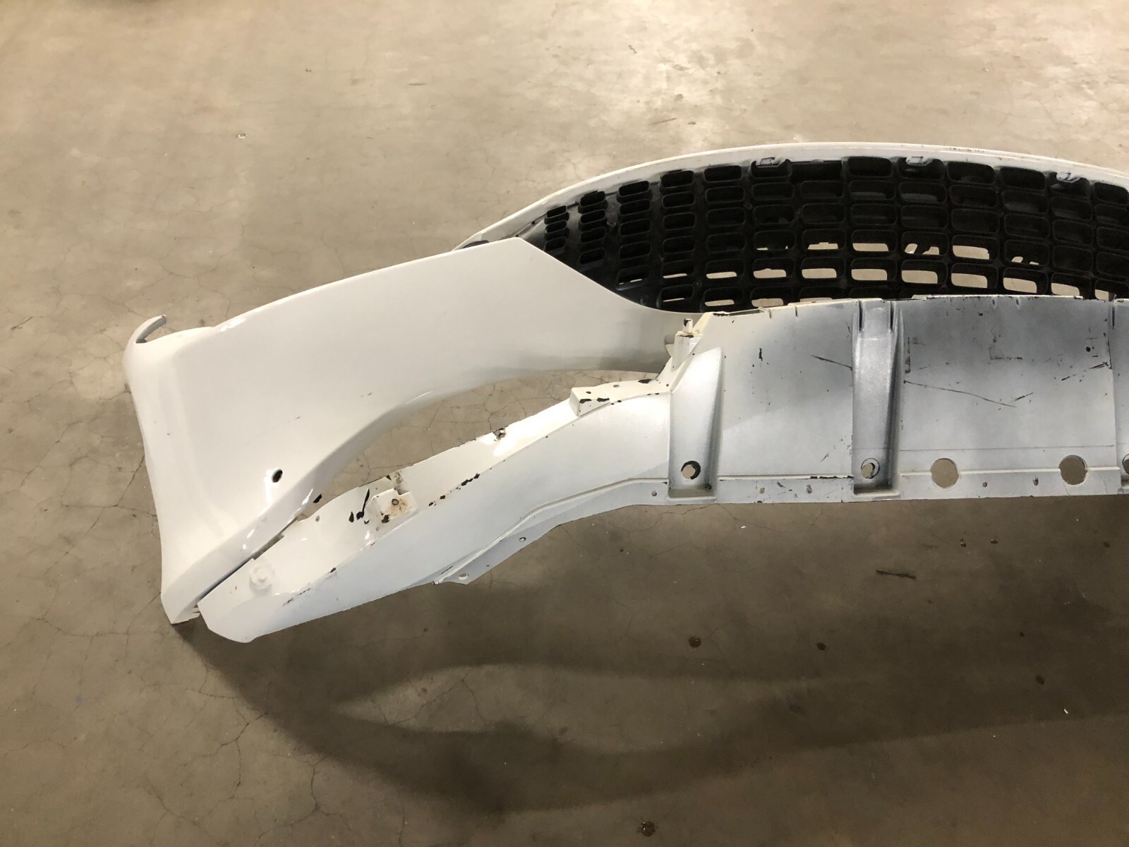 20 21 22 Ferrari Roma Front Bumper Piece Damaged Half OEM