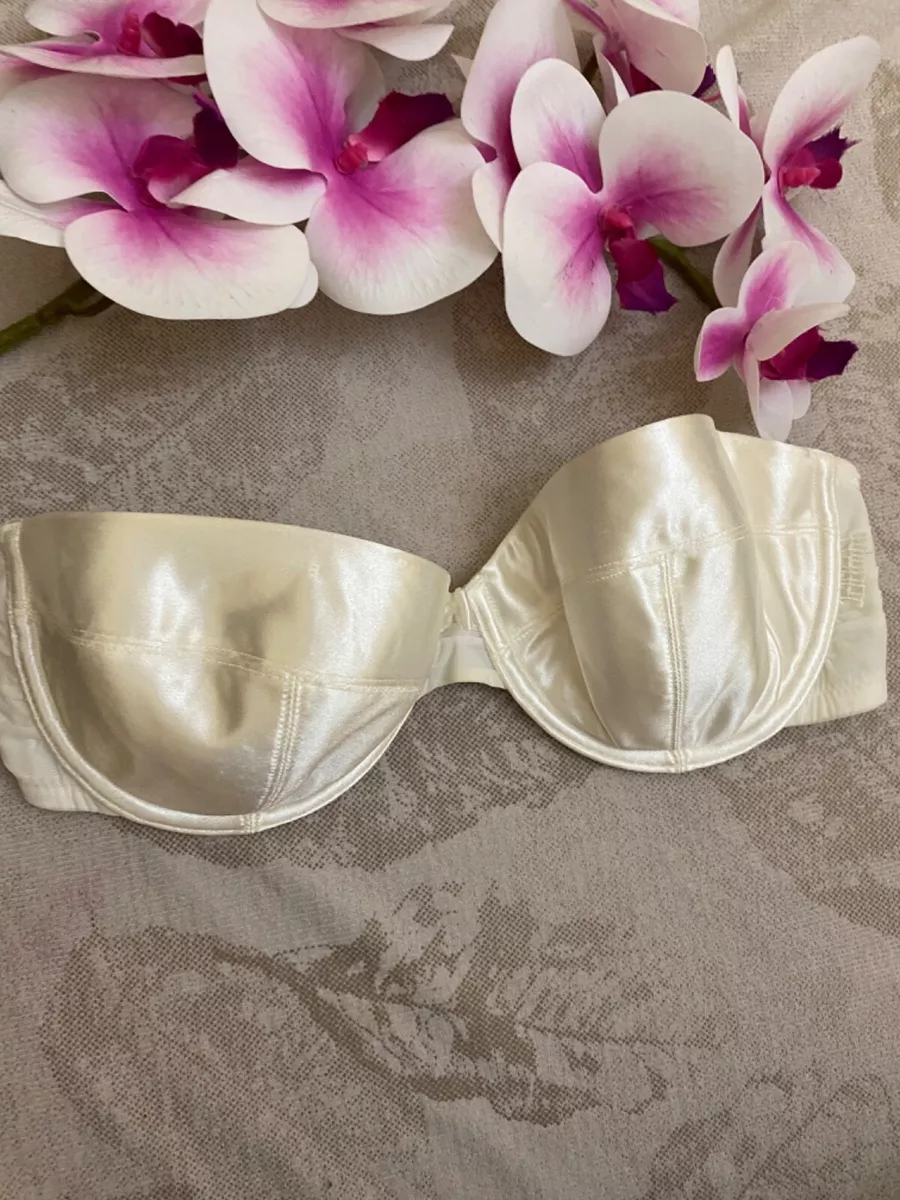 Triumph Bra size it 3b us 34b eu 75b padded underwired ivory strapless