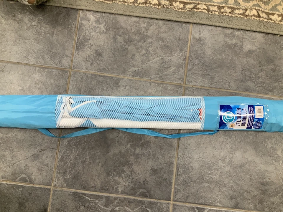 Caja de 6 sombrillas de playa Bluewater 7’ 120 gm Oxford inclinables Crystal Coast N.C. Foto 4 de 4