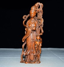Exquisite Small Leaf Boxwood Beauty Ornament