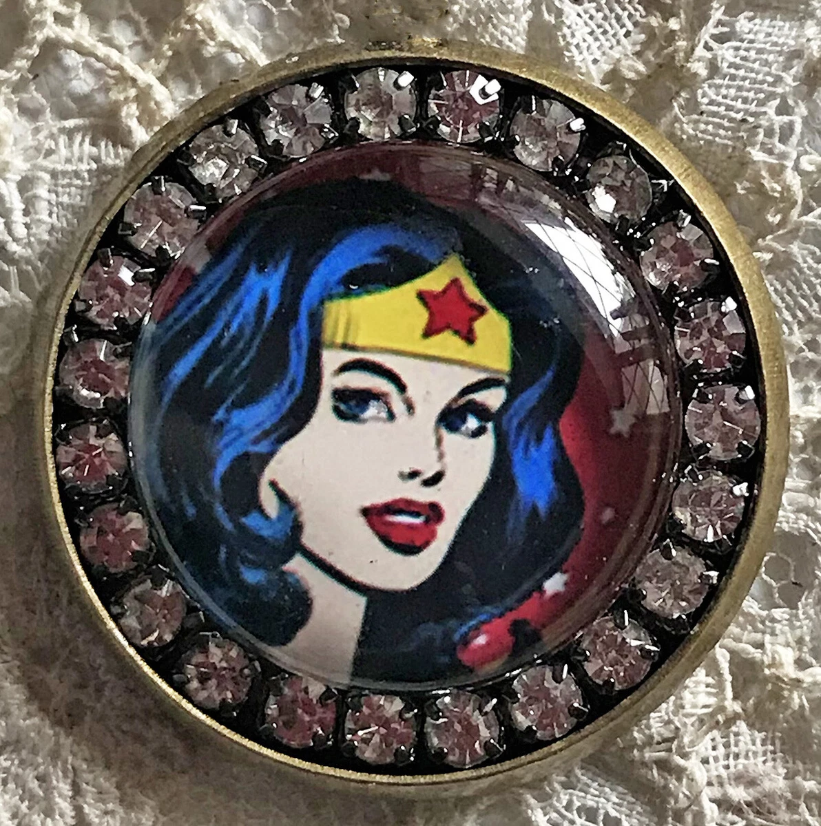 Wonder shop woman brooch