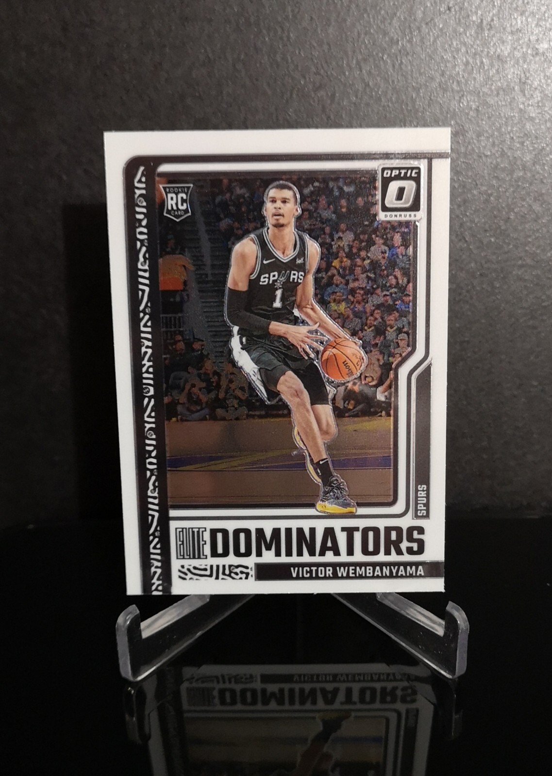 VICTOR WEMBANYAMA RC 💥2023-24 Panini Donruss Optic Rookie Elite Dominators #18