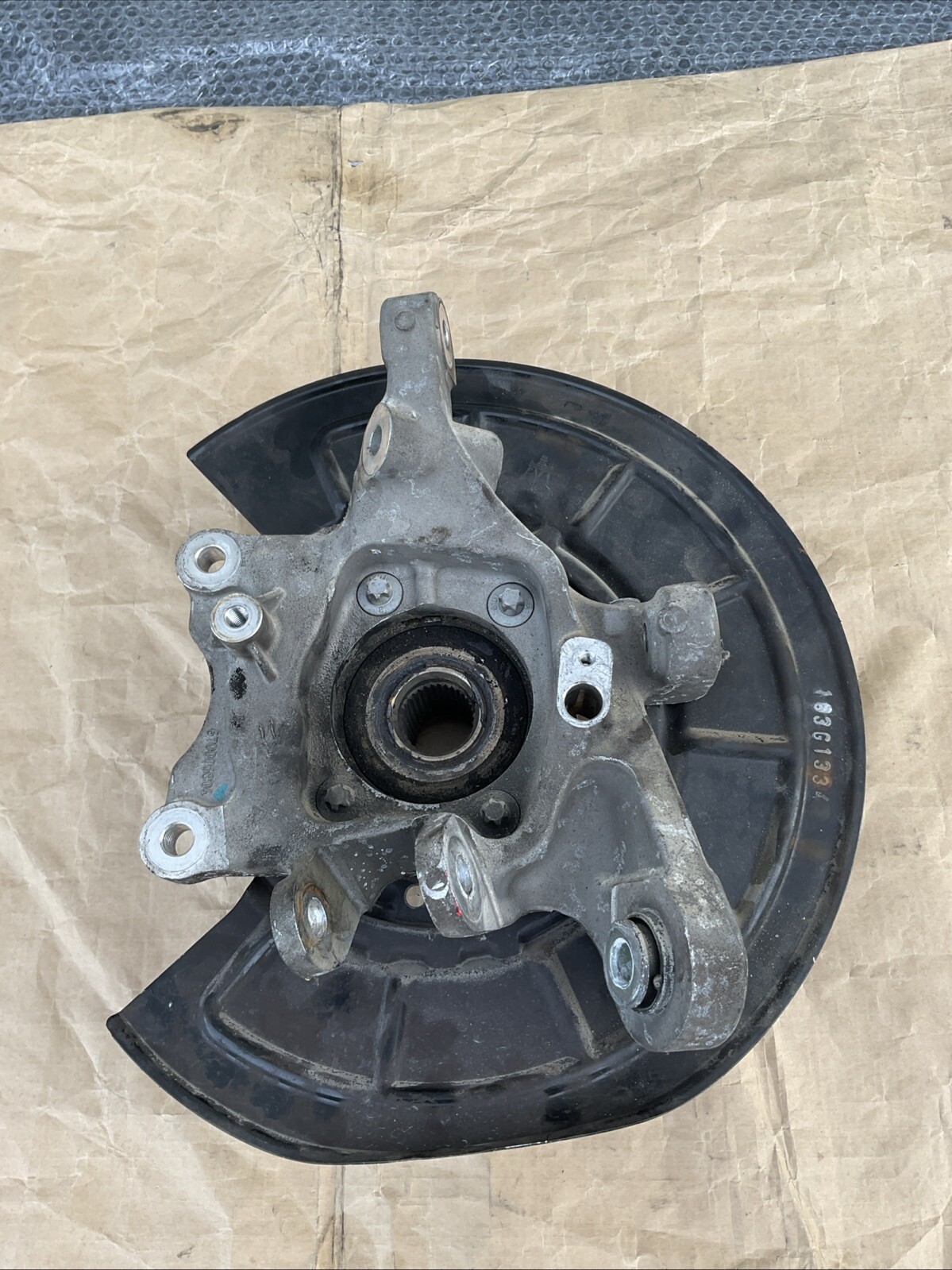14-19 Maserati Ghibli RWD Rear Left Spindle Knuckle & Wheel Hub Bearing OEM