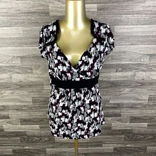 MAURICES Cap Sleeves Stretch Purple/Grey Print Wrap Blouse Women's Size Medium