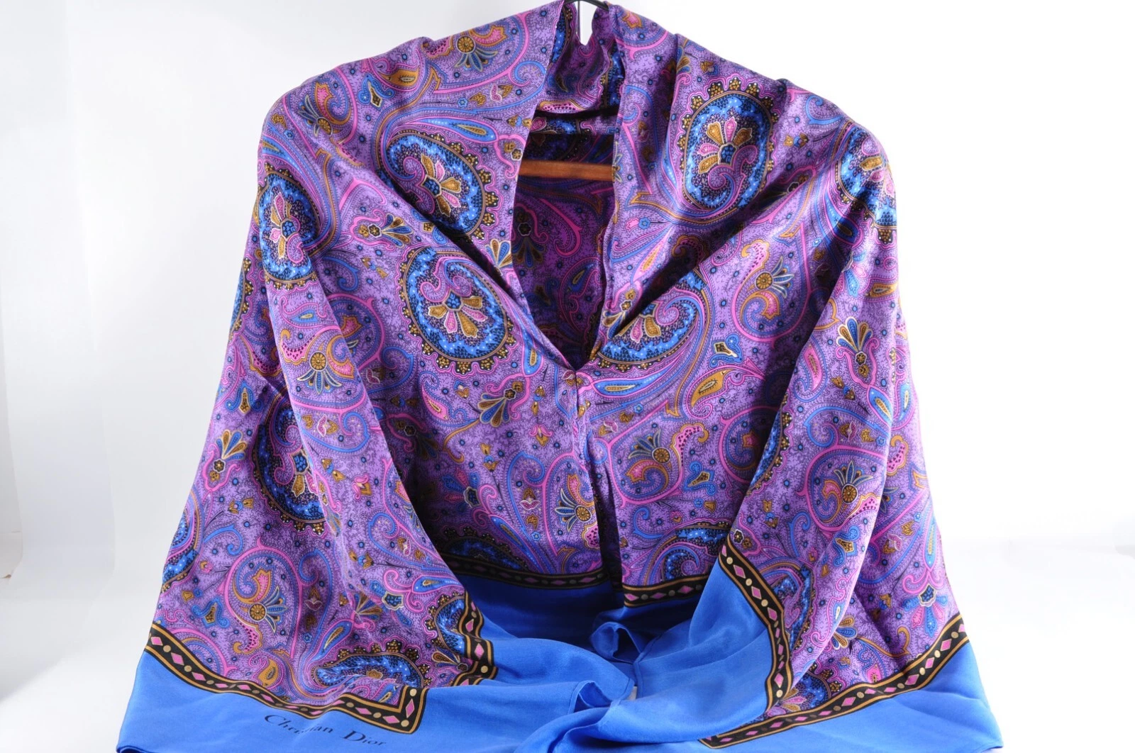 Grande écharpe femme Christian Dior soie 100% bleu x multicolore taille 130 x 126 cm