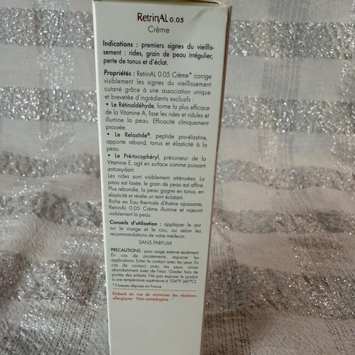 Crema Avène RetrinAL 30 ml - Arrugas, pérdida de elasticidad y luminosidad - Imagen 2 de 11